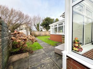 Photo 27- click for photo gallery